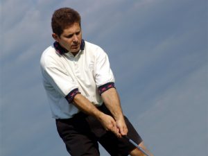 Five Tips to Help Manage Your Osteoarthritis When Golfing